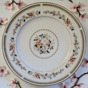 Vtg 85 Dinner Plate China Town Seizan 7916 Gold Accents Floral 10 1/4"